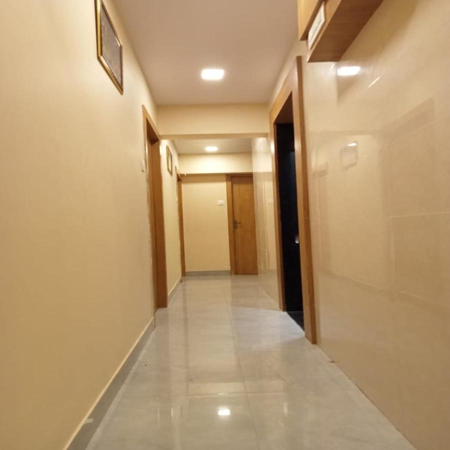 Hotel New Sarah Inn, Andheri West Мумбаи Экстерьер фото